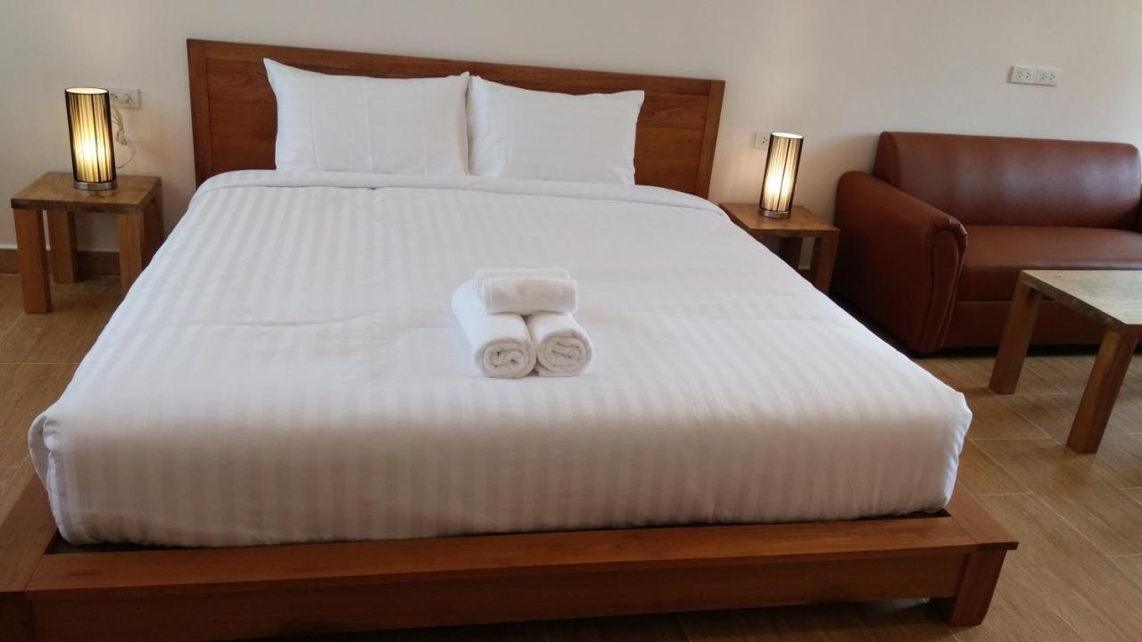 Le Grand Bleu Hotel Wok Tum Экстерьер фото