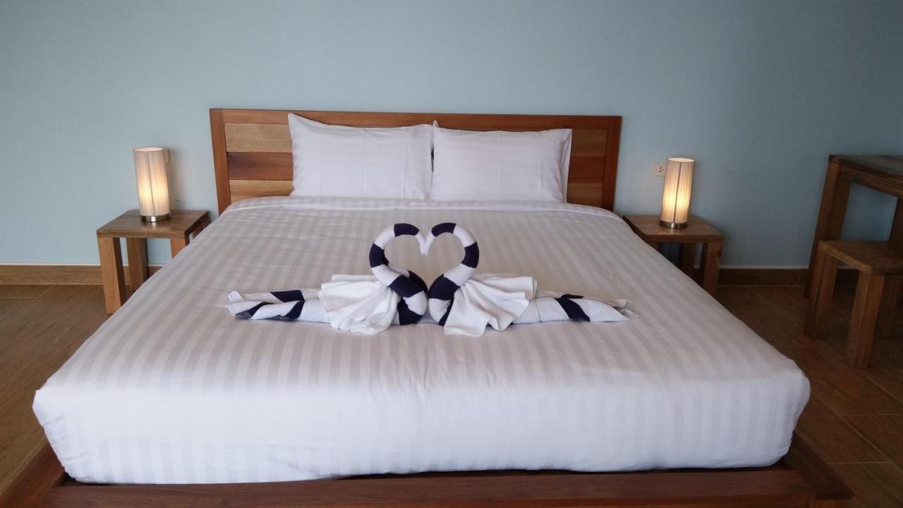 Le Grand Bleu Hotel Wok Tum Экстерьер фото